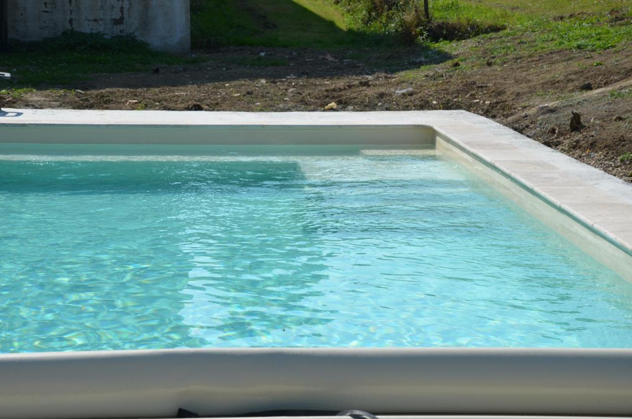 Chez Madeleine Bed & Breakfast Saint-Colomb-de-Lauzun ภายนอก รูปภาพ