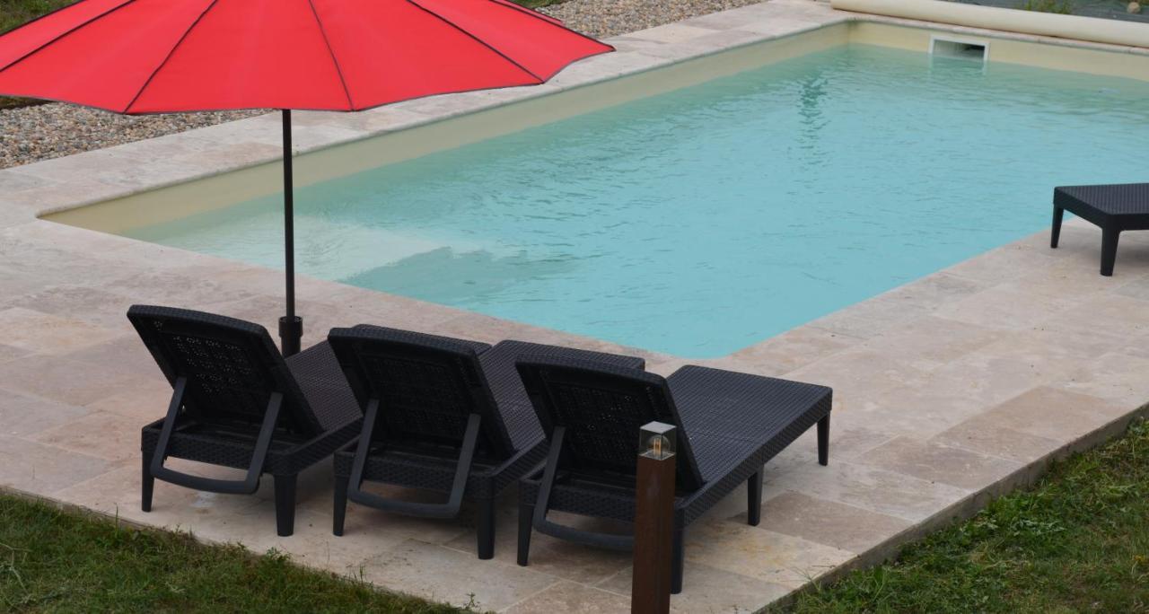 Chez Madeleine Bed & Breakfast Saint-Colomb-de-Lauzun ภายนอก รูปภาพ