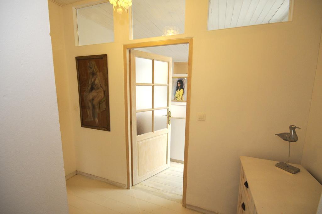 Chez Madeleine Bed & Breakfast Saint-Colomb-de-Lauzun ภายนอก รูปภาพ